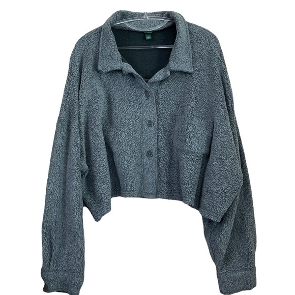 Wild Fable Cropped Fuzzy Fleece Sherpa Buttoned Sweatshirt Top Gray Size XXL - Picture 7 of 7